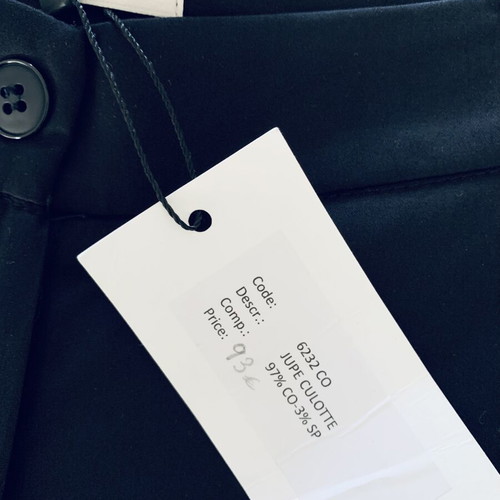 The Line Project black capri pants size S new
