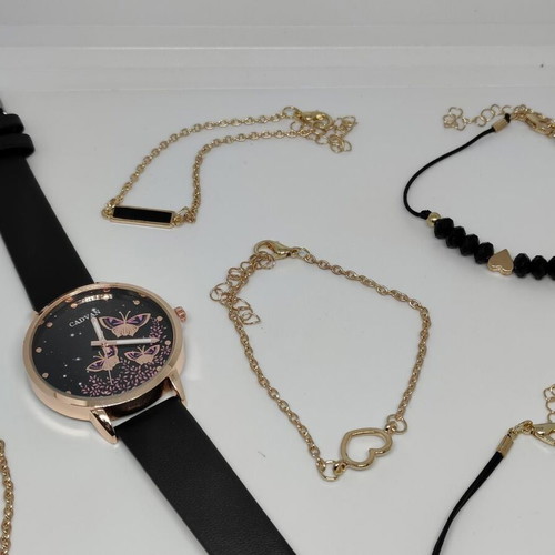 Women's watch set with butterflies and 5 matching bracelets new, black