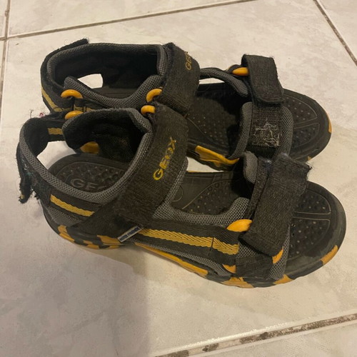 Geox kids anatomical sandals size 29 like new, black