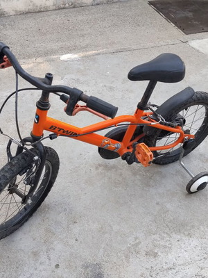 Btwin Robot 500 14" kids bike with training wheels