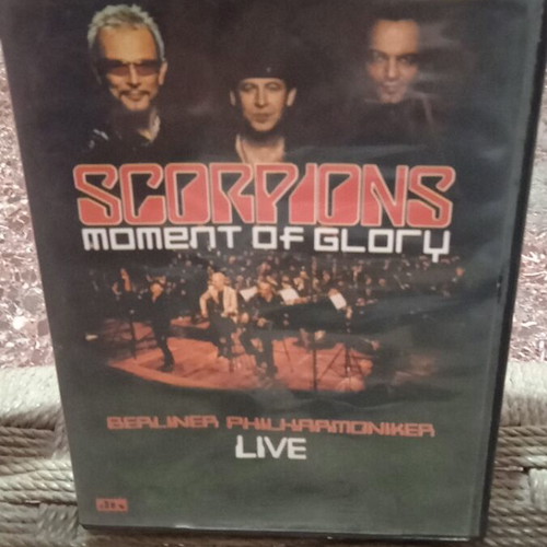 Scorpions Moment of Glory DVD like new, rock