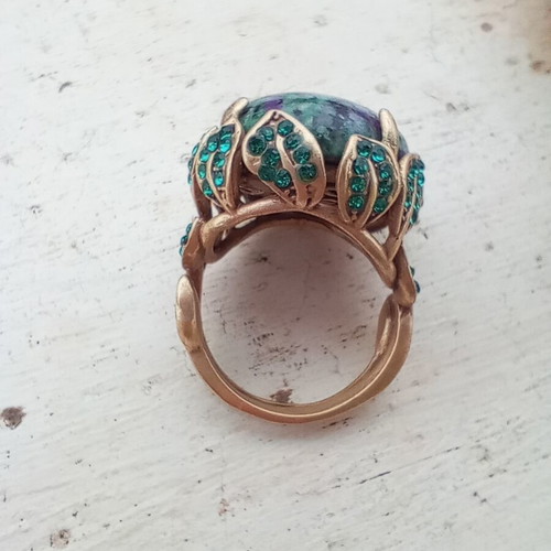 Gold-plated ring with ruby, zoisite and crystals new