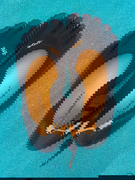 Vibram FiveFingers αθλητικά