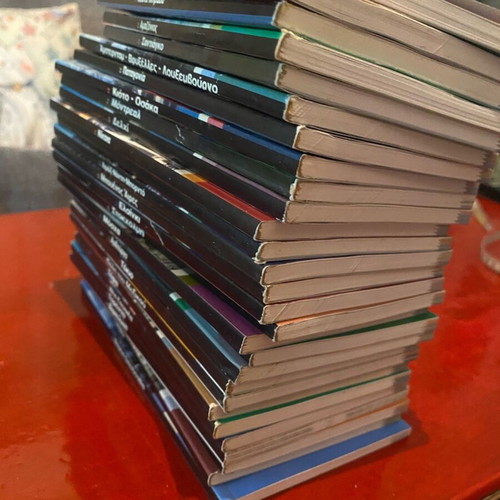 Travel Guide 2003-2004 set of 28 booklets like new