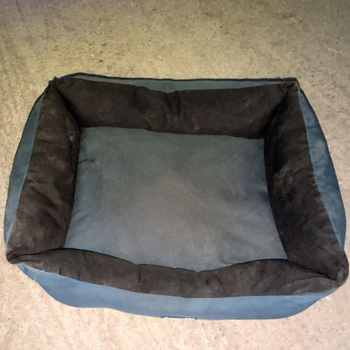 Scruffs Expedition Waterproof Dog Bed XL 90x70cm used, navy blue