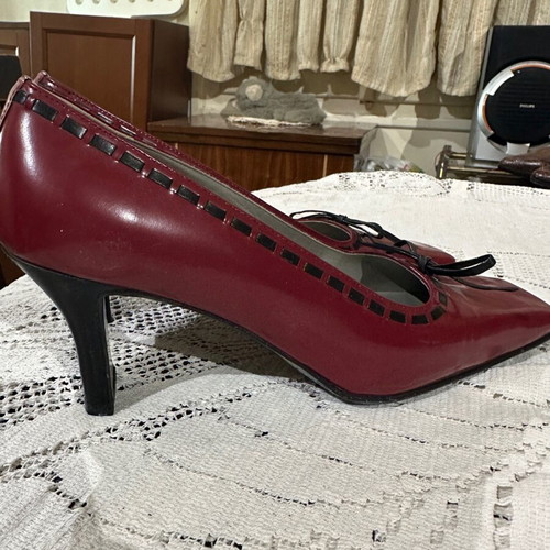 Kalogirou red pumps used, size 37.5