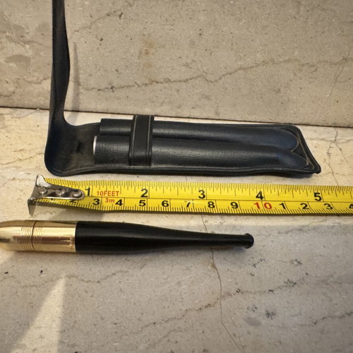 Denicotea vintage smoking pipe with genuine leather case