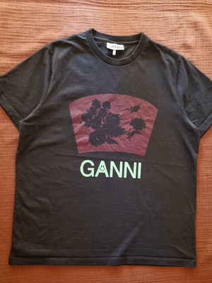 GANNI tshirt size M like new, black cotton