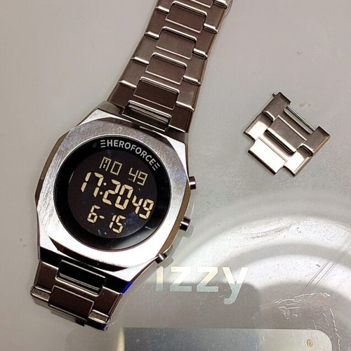 Heroforce Timeless Edge Digital Watch new with Mineral Glass and Steel Bracelet
