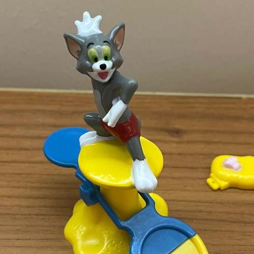 Tom and Jerry Kinder figures new, set