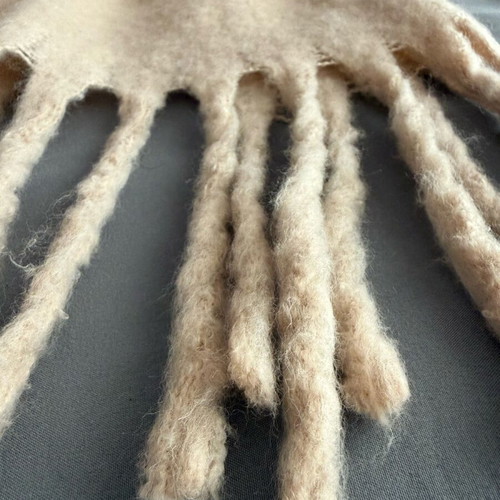 H&M scarf used in beige color