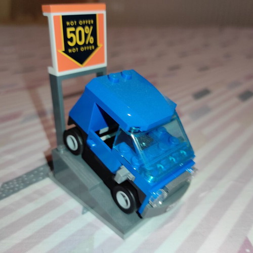 Lego City 60258 like new with instructions without box
