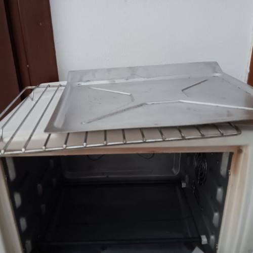 Small Oven used, 40x27x30 cm