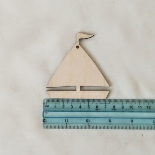 Wooden traditional sailboats with flag laser-cut, set of 5