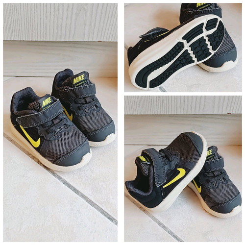 Nike Downshifter 8 infant athletic shoes like new