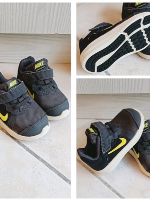 Nike Downshifter 8 infant athletic shoes like new