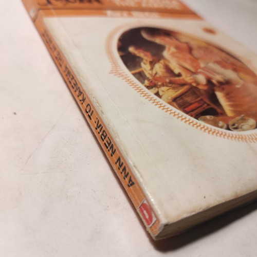 Viper Nora used books, pack of 2