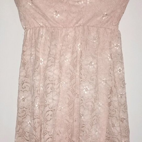 Pink mini dress like new, strapless with lace and bow