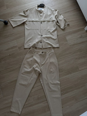 Vitorio set XL beige like new
