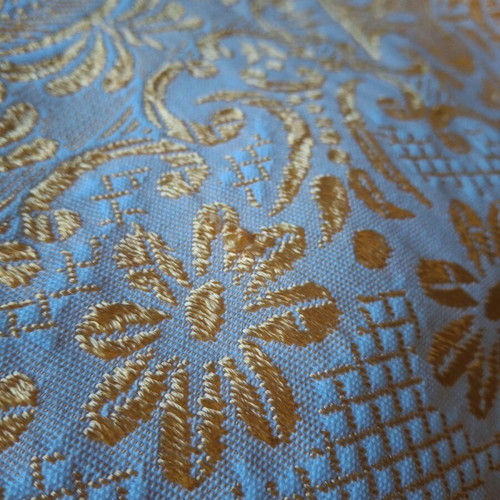 Woven throw used 2.15 × 1.90