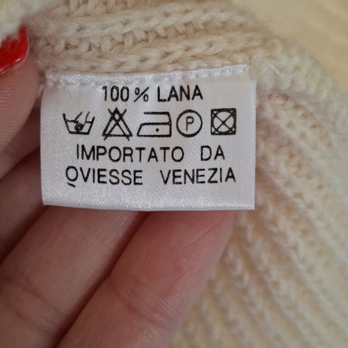 Wool sweater ecru like new