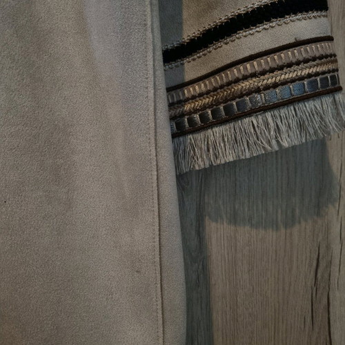 Zara boho suede coat like new with embroidered sleeves XS