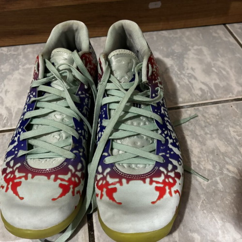 Nike Air Jordan Zion 3 athletic shoes used, multicolor, size 43.5-44