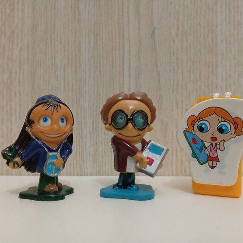 Kinder Joy Surprise figures used, funny school students set