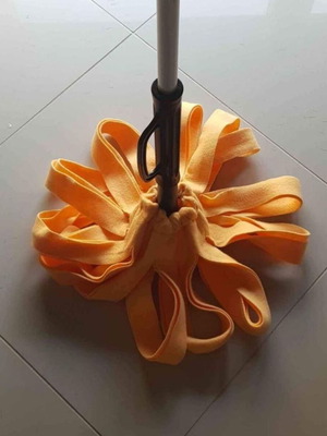 Mop with automated wringing system new, aluminum