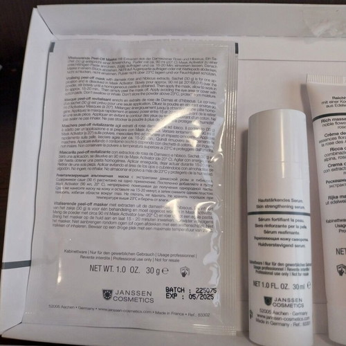 Floral Therapy with Hibiscus Janssen Cosmetics new for mature skin 40+