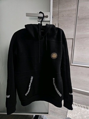Hoodie black size large like new