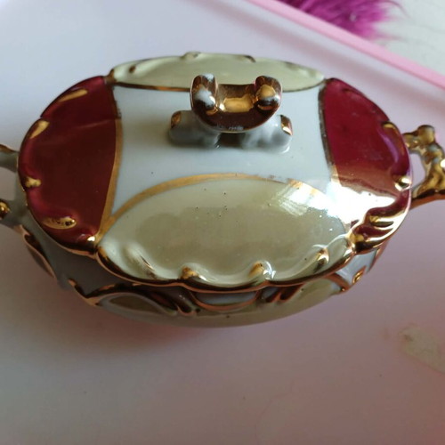 Porcelain fondant dish like new with WANBO JAPAN mark