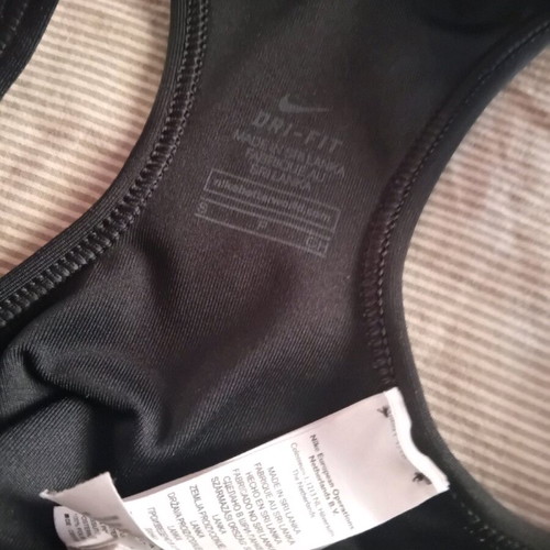 Μπουστάκι Nike μαύρο σαν καινούργιο, μέγεθος S