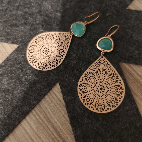 Ethnik earrings like new with embroidered design, metal