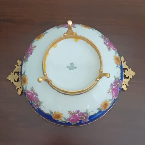 Scherzer German porcelain bowl with gilded base and handles like new