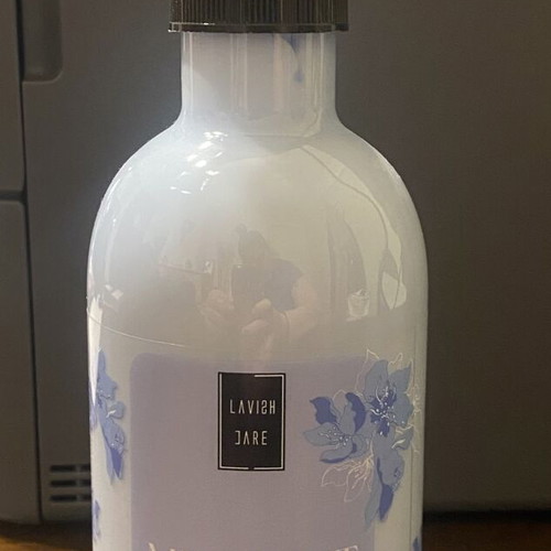 Lavish Care Body Lotion Midnight Blossom 300ml unused