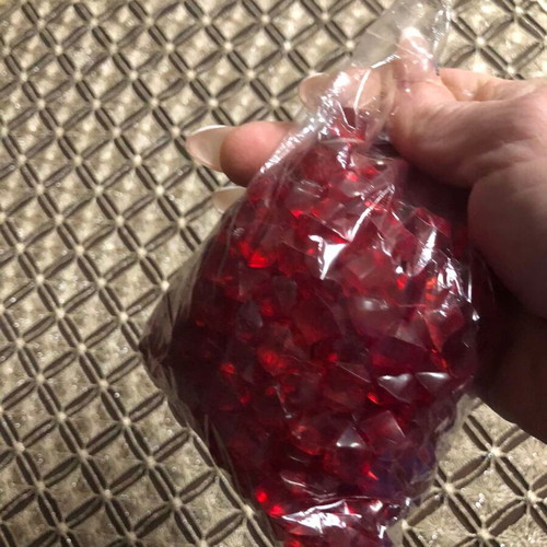 Plastic crystals new, 438 pieces, pomegranate fruit shape