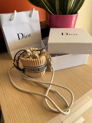 Dior Beauty μίνι τσαντάκι χιαστί, μπεζ, 8x8εκ