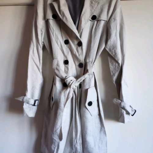 Celestino trench coat used, size XL with silver thread fabric