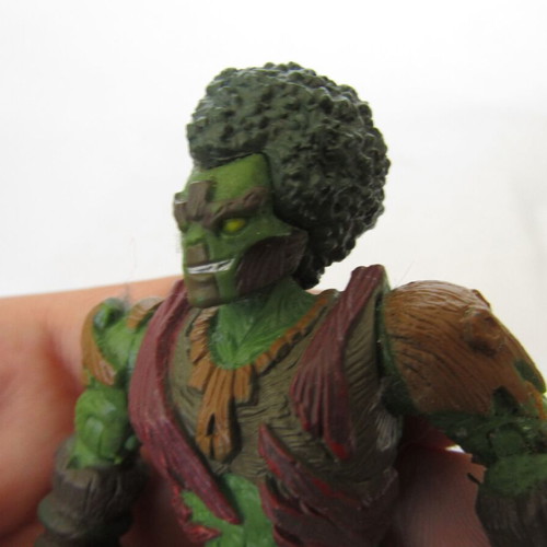 Tasaru Gormiti action figure with color change and joints, 10.6 cm, like new