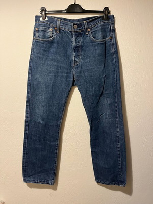 Levi's 501 men blue jeans pants used W32 L30