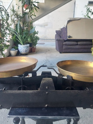 Antique scale like new