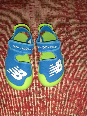 New Balance water shoes used, sizes 31-32