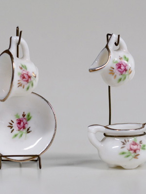 Porcelain tea miniatures used, 1980 set with pink flowers