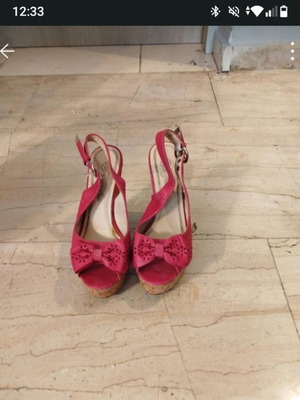 Platform sandals fuchsia size 36 like new