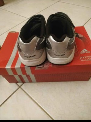 Reebok kids shoes size 30 like new