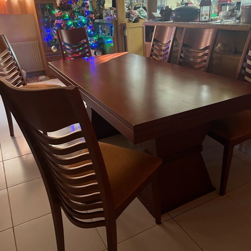 Solid Walnut Dining Set like new with 6 chairs