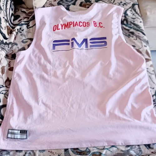Olympiakos Nike Basketball Training Jersey 3XL like new, collectible