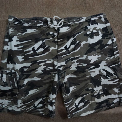 Men's shorts like new, size XXL
