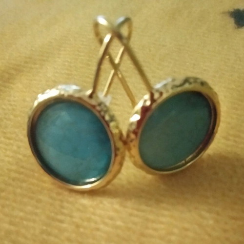 Metal earrings new with turquoise stone